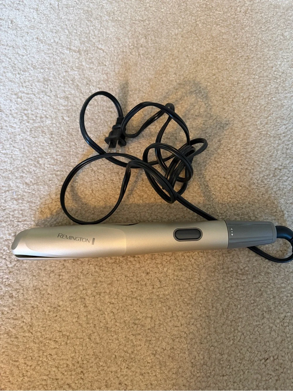 Remington Silver and Black Ceramic Hair Straightener/ Curler